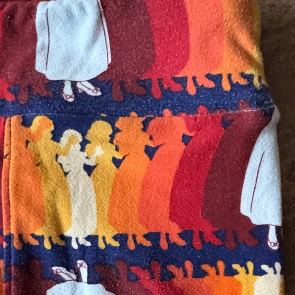 LuLaRoe Kids Leggings with Red and Orange Pattern - Picture 3 of 5